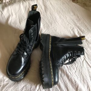 Doc Martin jadon platform